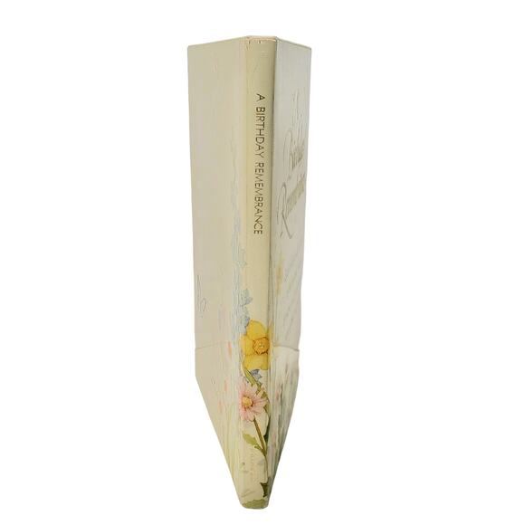 A Birthday Remembrance 1978 Hallmark Gift HC Dust Jacket USA Illustrated Vtg - Picture 3 of 11